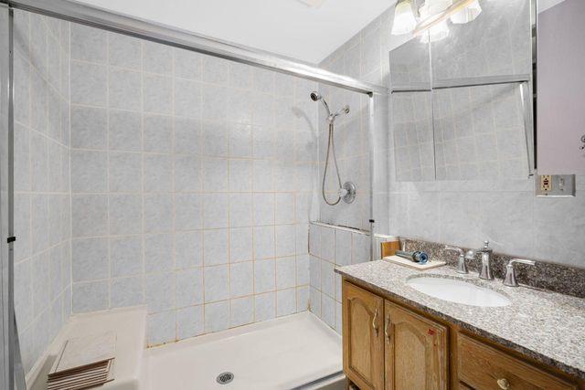 513 N 31st STREET, Milwaukee, WI 53208