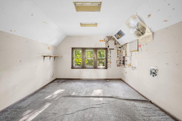 513 N 31st STREET, Milwaukee, WI 53208