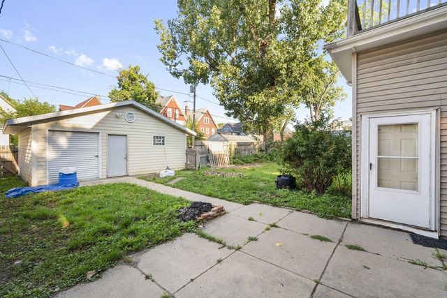 513 N 31st STREET, Milwaukee, WI 53208