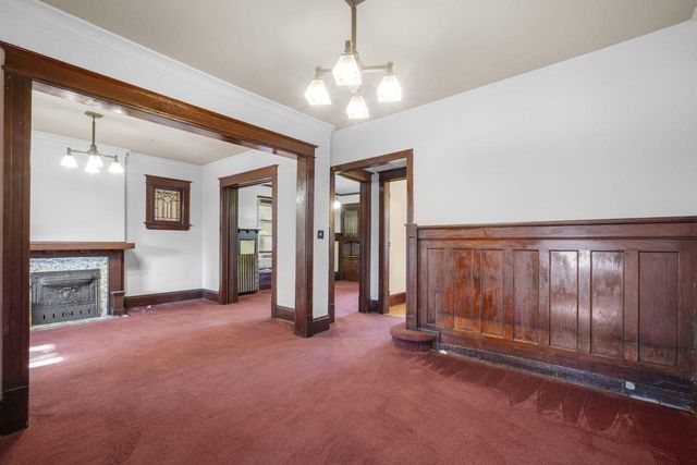 513 N 31st STREET, Milwaukee, WI 53208