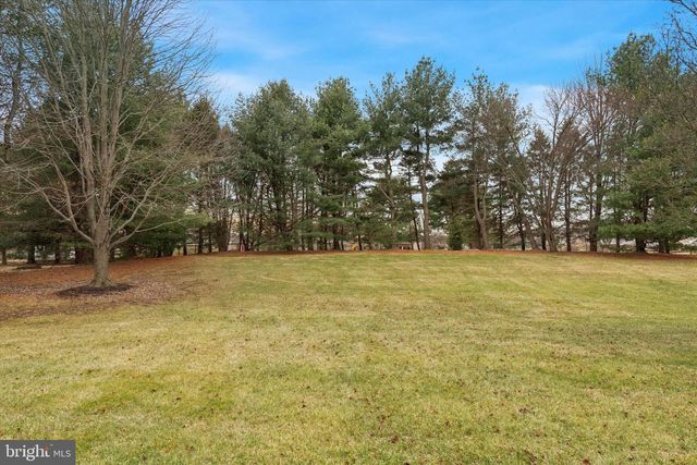 1468 SWEETBRIAR DR, Jamison, PA 18929