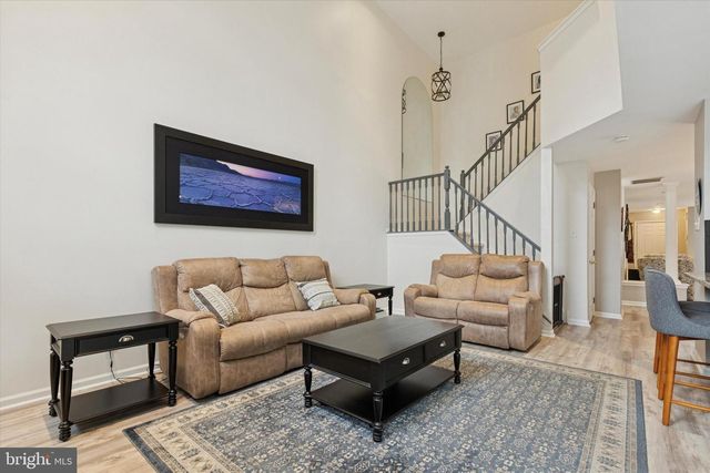 1468 SWEETBRIAR DR, Jamison, PA 18929