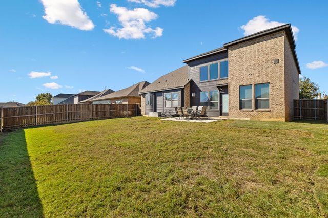 5713 Tawakoni Drive, Denton, TX 76226