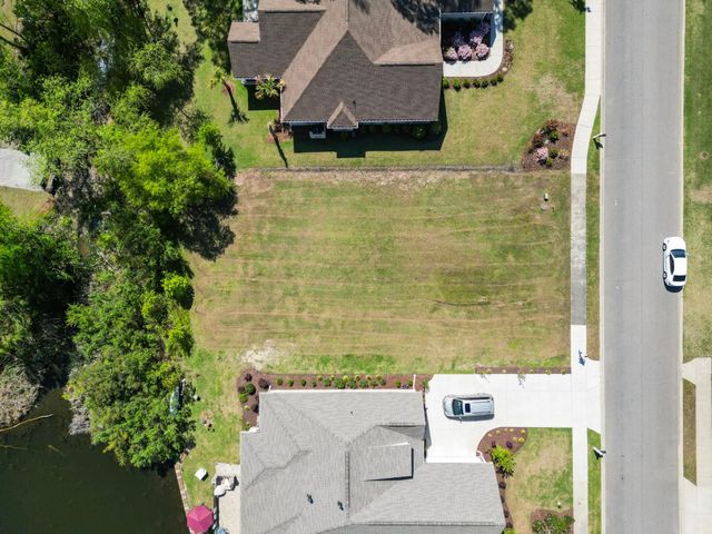 1867 Wood Stork Dr., Conway, SC 29526