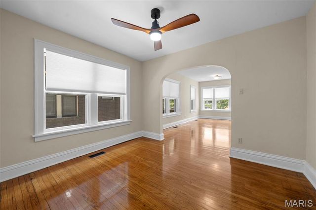 6431 Clayton Road, Clayton, MO 63117