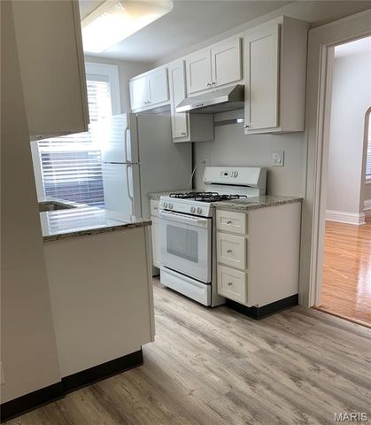 6431 Clayton Road, Clayton, MO 63117
