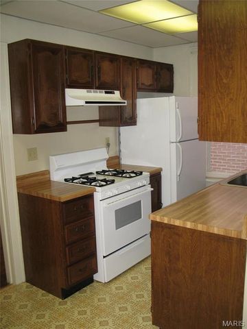 6431 Clayton Road, Clayton, MO 63117
