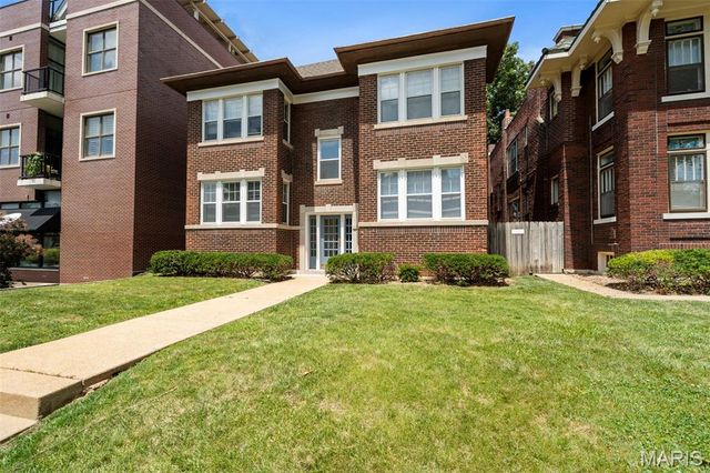 6431 Clayton Road, Clayton, MO 63117