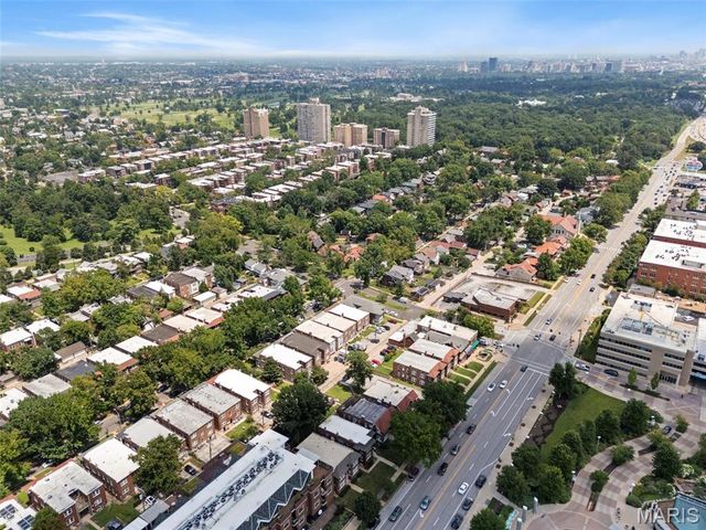 6431 Clayton Road, Clayton, MO 63117