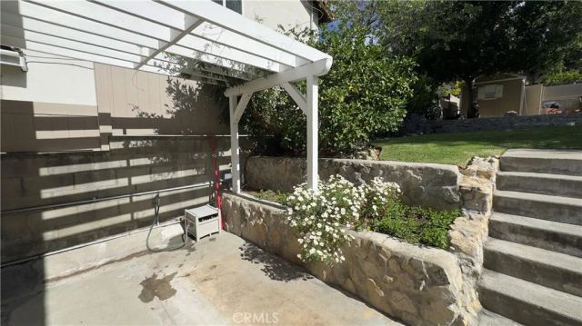 2385 Utley Road, La Crescenta, CA 91214