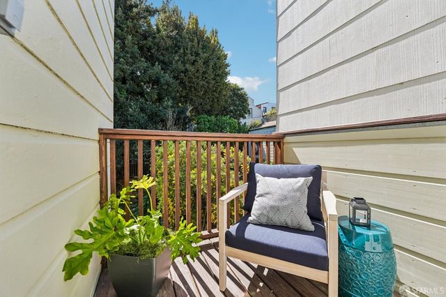 3967 18th Street 4, San Francisco, CA 94114