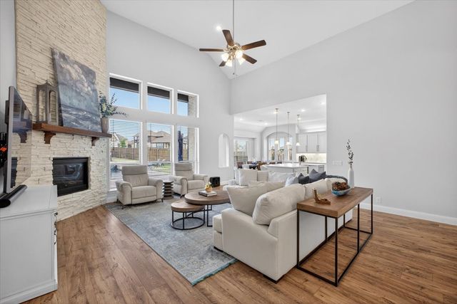 11900 Tanager Lane, Cross Roads, TX 76227