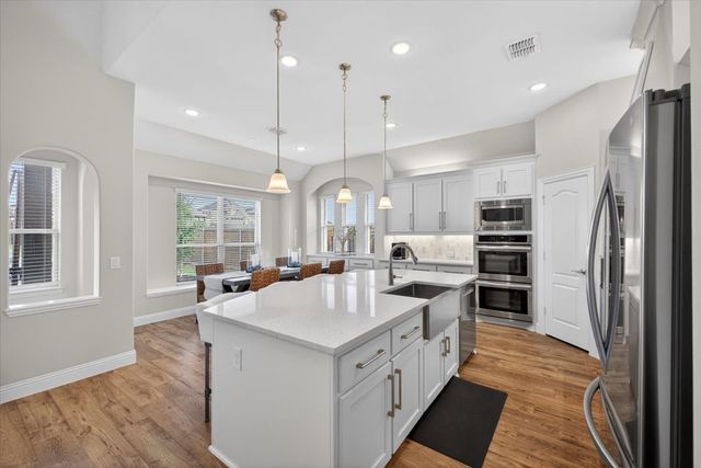 11900 Tanager Lane, Cross Roads, TX 76227