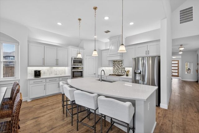 11900 Tanager Lane, Cross Roads, TX 76227