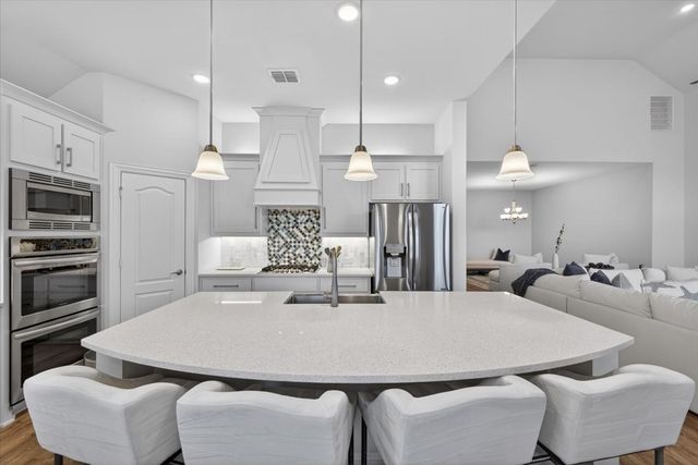 11900 Tanager Lane, Cross Roads, TX 76227