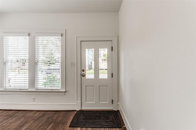 2003 Lubbock Street, Houston, TX 77007