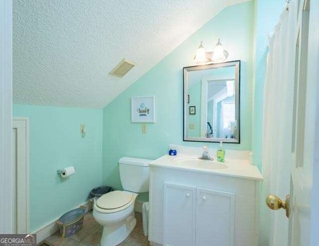 225 Meadowlark Lane, Fitzgerald, GA 31750