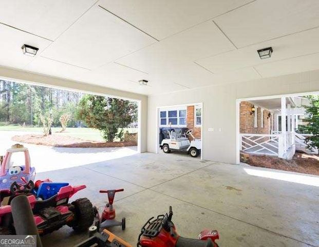 225 Meadowlark Lane, Fitzgerald, GA 31750