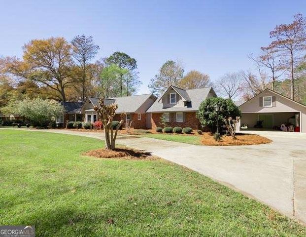 225 Meadowlark Lane, Fitzgerald, GA 31750