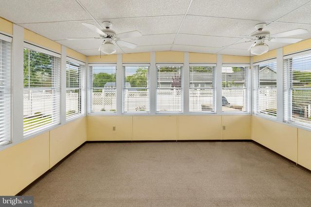 211 SPRUCE ST, Blackwood, NJ 08012