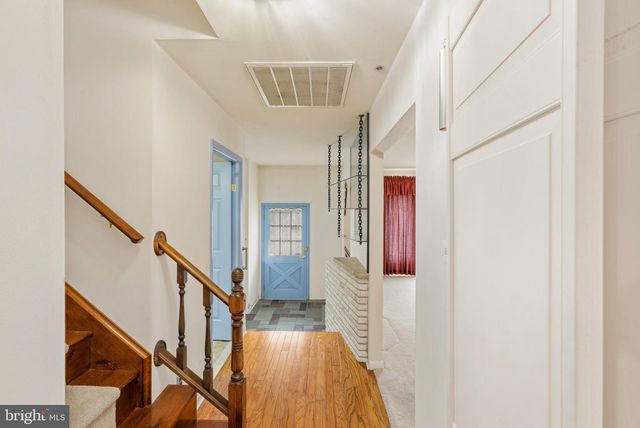 211 SPRUCE ST, Blackwood, NJ 08012