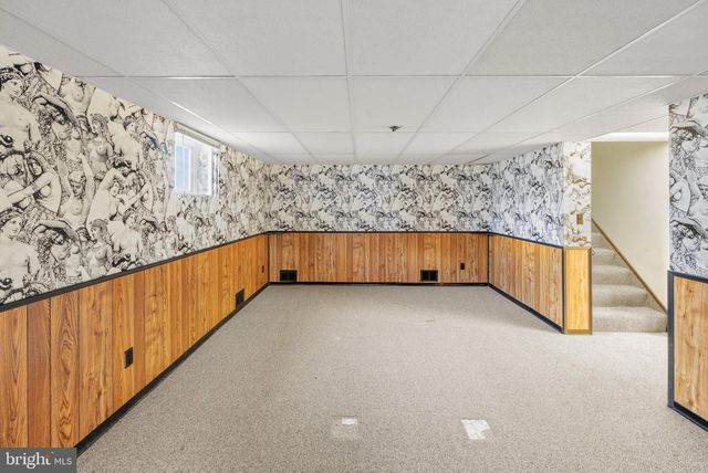 211 SPRUCE ST, Blackwood, NJ 08012