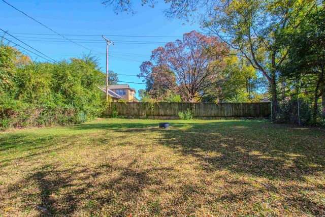 3318 N Poplar Street, North Little Rock, AR 72116