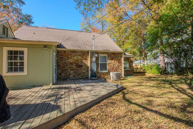 3318 N Poplar Street, North Little Rock, AR 72116