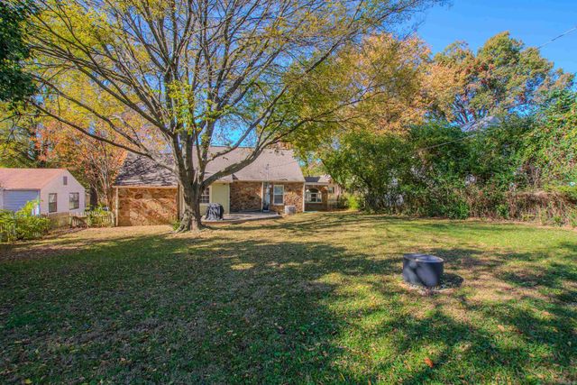 3318 N Poplar Street, North Little Rock, AR 72116