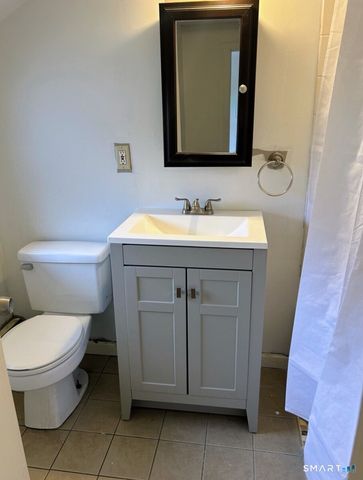 76 Bigelow Street, Manchester, CT 06040