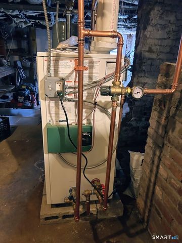 76 Bigelow Street, Manchester, CT 06040