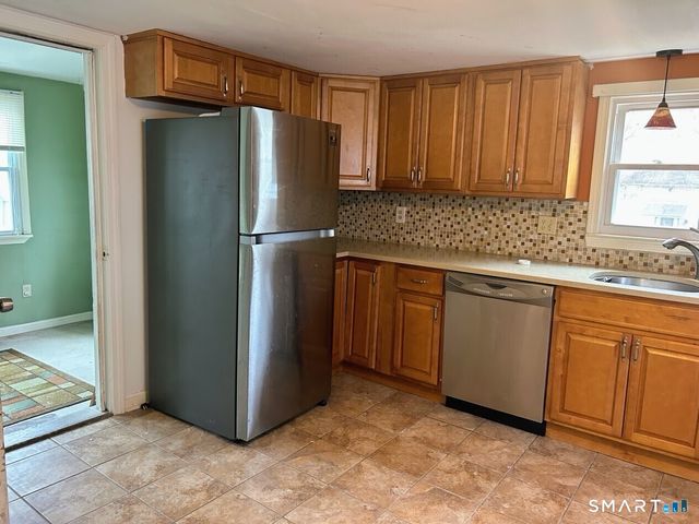 76 Bigelow Street, Manchester, CT 06040