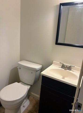 76 Bigelow Street, Manchester, CT 06040