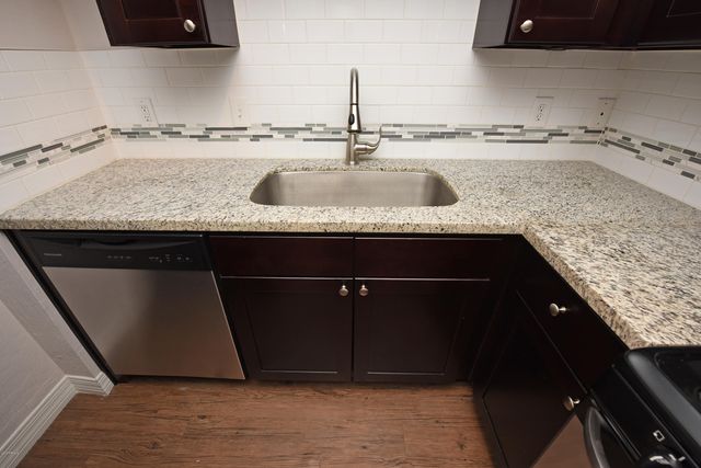 502 E MARIPOSA Street 101, Phoenix, AZ 85012