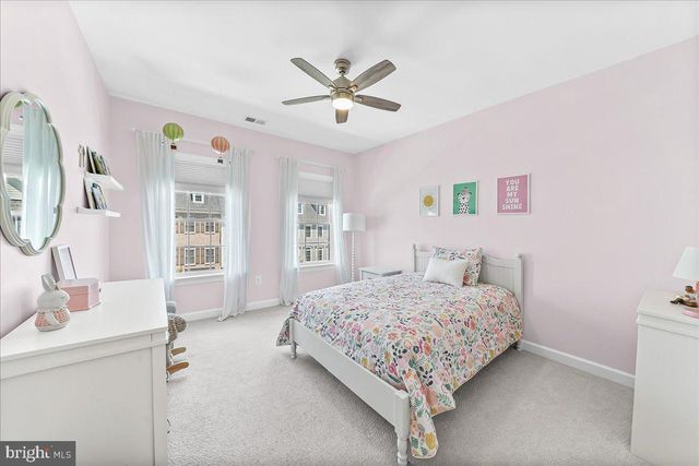 855 STONECLIFFE RD, Malvern, PA 19355