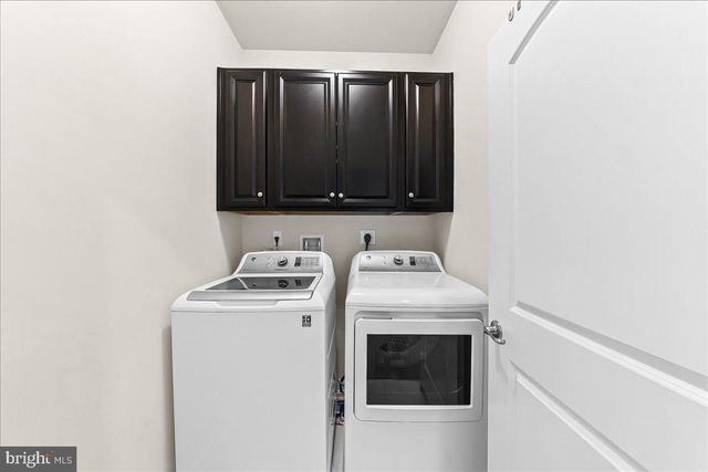 855 STONECLIFFE RD, Malvern, PA 19355