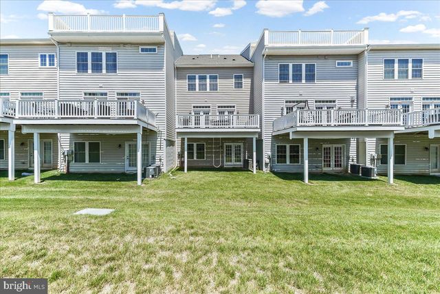 855 STONECLIFFE RD, Malvern, PA 19355