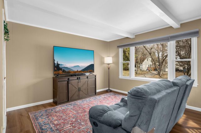 15 Circle Drive, Circle Pines, MN 55014