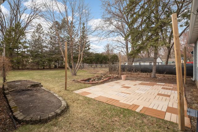 15 Circle Drive, Circle Pines, MN 55014