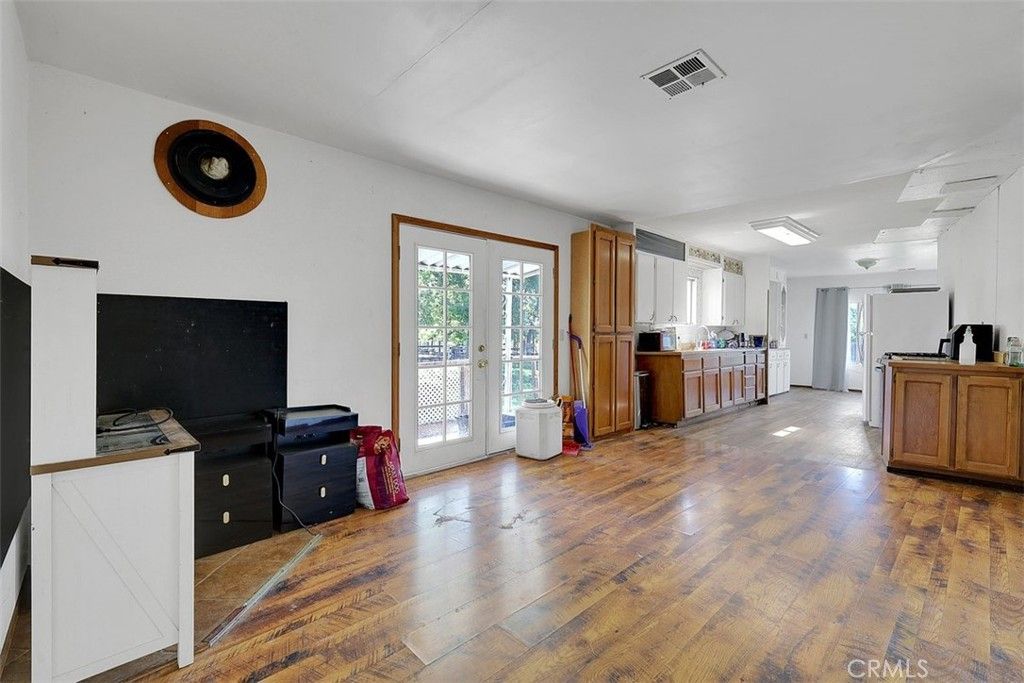 Image 13 of property listing at 1122 French, Gridley, CA 95948