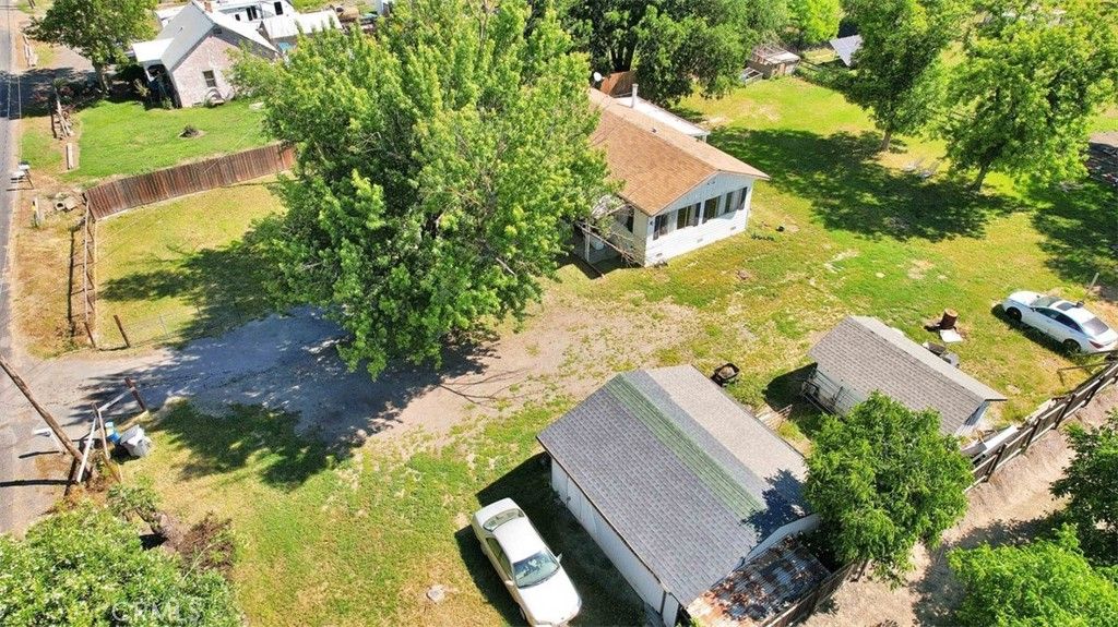 Image 5 of property listing at 1122 French, Gridley, CA 95948