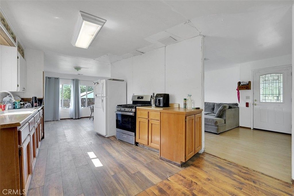 Image 9 of property listing at 1122 French, Gridley, CA 95948