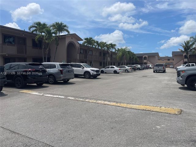 2332 W 56th St 7, Hialeah, FL 33016