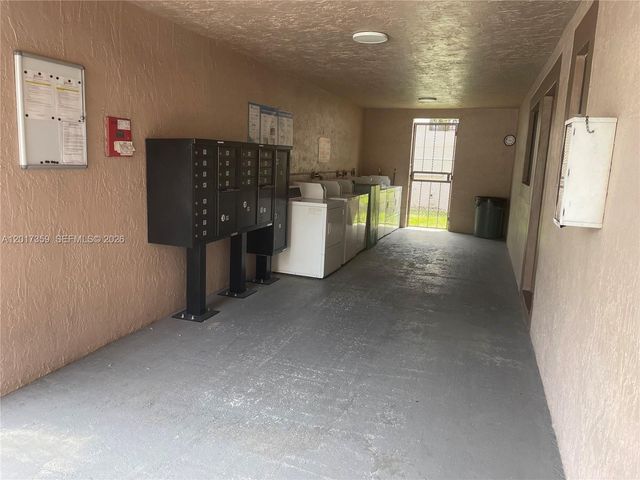 2332 W 56th St 7, Hialeah, FL 33016