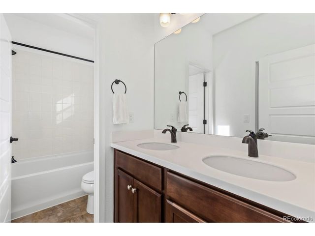 190 Starlight Cir, Erie, CO 80516