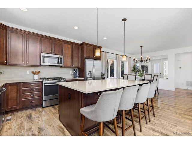 190 Starlight Cir, Erie, CO 80516