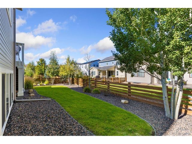 190 Starlight Cir, Erie, CO 80516