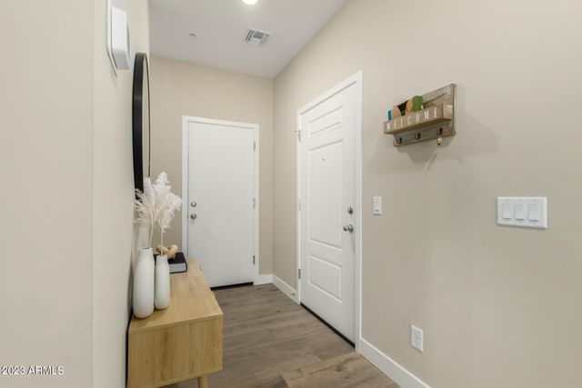 2268 W LAURIE Lane, Phoenix, AZ 85021