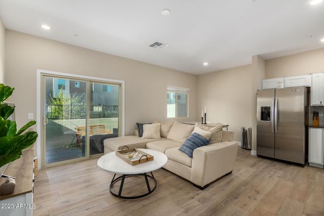 2268 W LAURIE Lane, Phoenix, AZ 85021