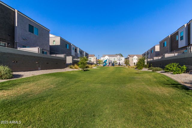 2268 W LAURIE Lane, Phoenix, AZ 85021